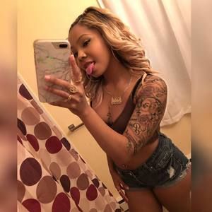 Meet your Posher, Aida